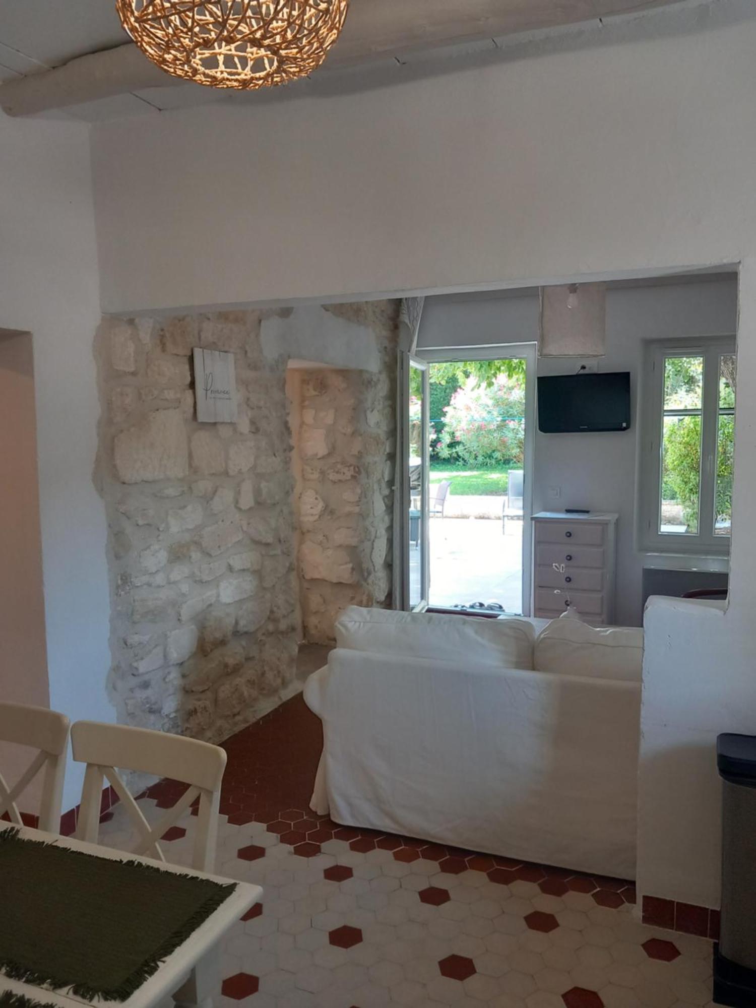 فيلا Le Petit Mas Des Alpilles En Provence Saint-Étienne-du-Grès المظهر الخارجي الصورة
